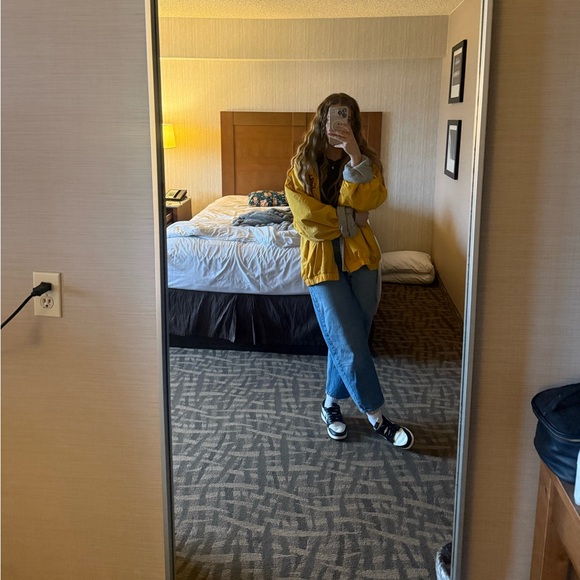 Meet your Posher, Rachel - Picture 2 of 3